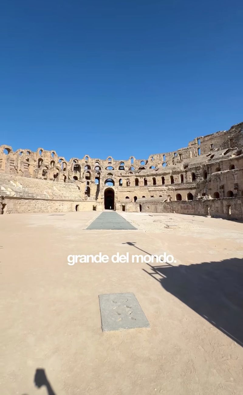 All'interno del Colosseo tunisino ci si può spostare liberamente, a differneza di quello romano.