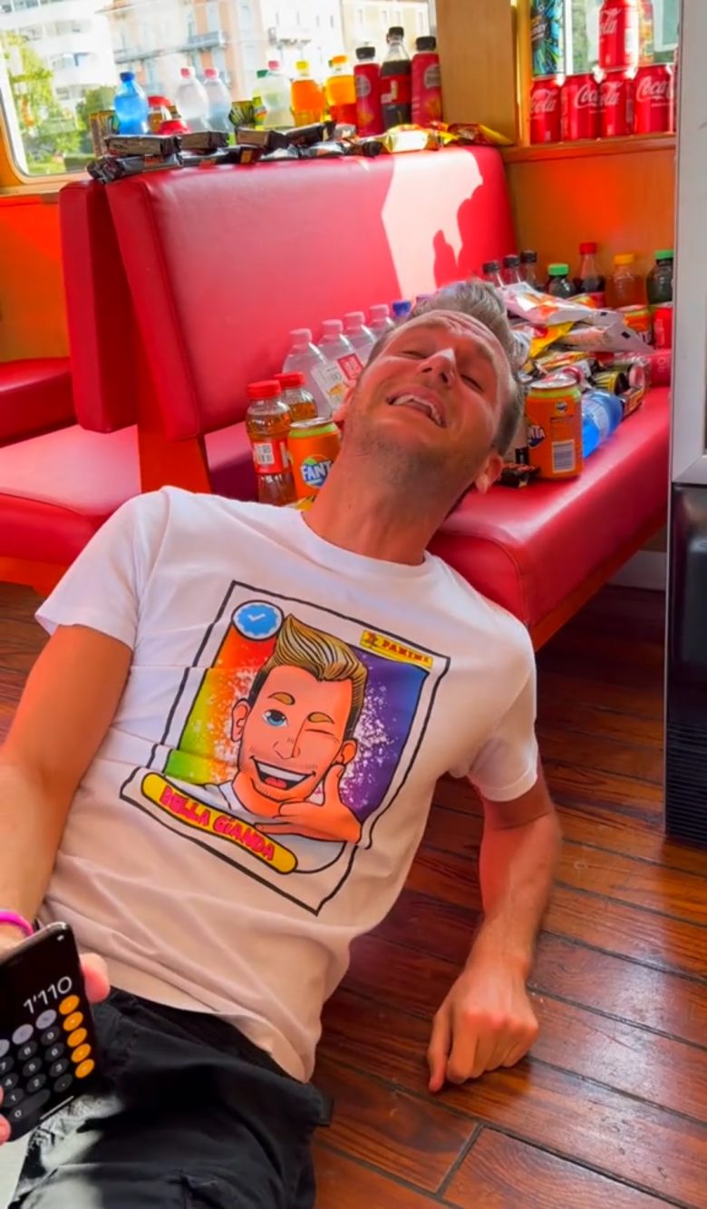 Una parte del contenuto del distributore automatico, acquistato da Casanova.