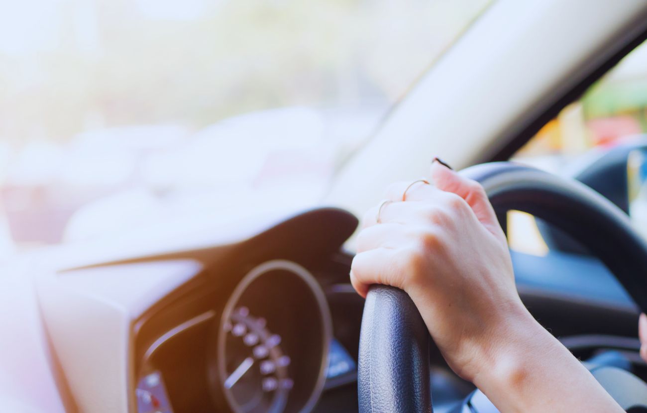 Guida a sinistra, volante a destra.