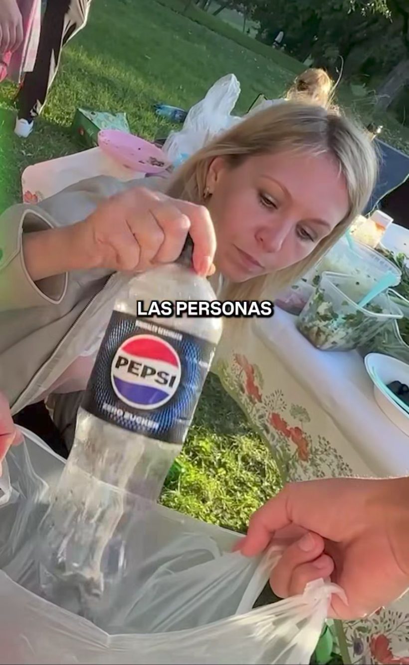 Alcune persone hanno dato senza problemi le loro bottiglie all'autore del video, altri si sono rifiutati, proprio per 'recuperare' i centesimi al supermercato