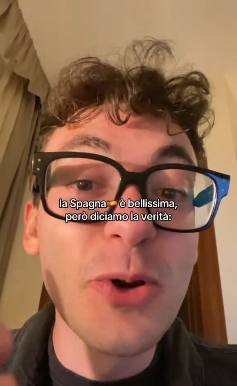 Secondo Luca Diana, molti italiani stanno lasciando la Spagna, per via degli stipendi bassi e della quasi impossibiltà di mettere soldi da parte a fine mese.