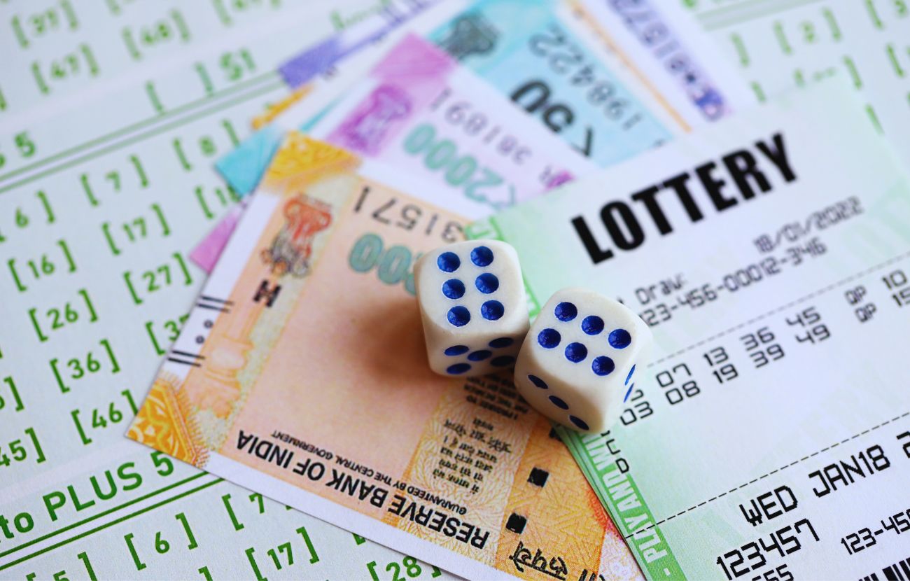 Un uomo ha vinto un assegno di 1000 sterline (erano gli anni '80, dunque il valore reale era ben superiore ai 1200€ del 2025) ma è dovuto fuggire di casa per le troppe insistenze dei familiari.