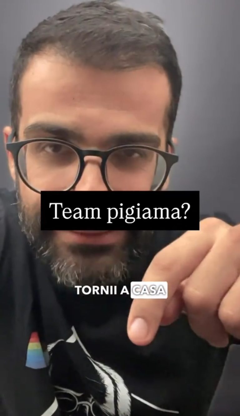 Lo psicologo Mezzanotte ha affrontato il tema del "team pigiama" contro "team vestiti".