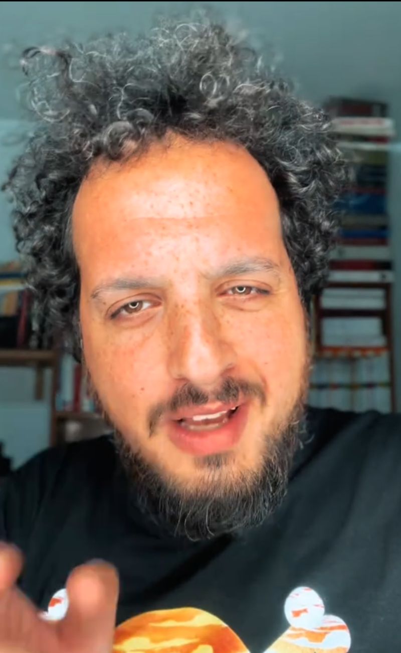 Il linguista ha rassicurato tutti: mettere la virgola prima della 'e' non è sempre un errore