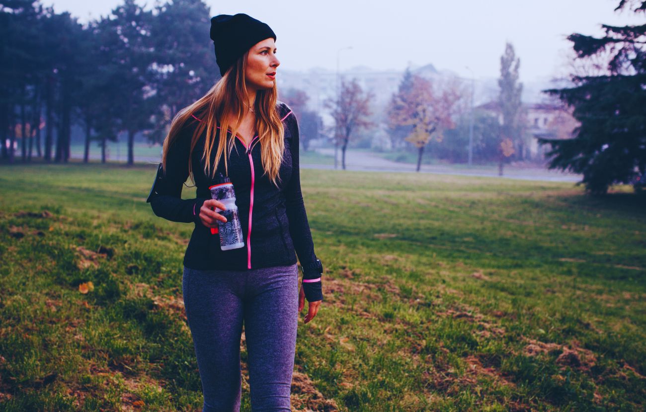 Un'abitudine mattutina delle persone intelligenti è quella di uscire fuori di casa pochi minuti dopo il risveglio