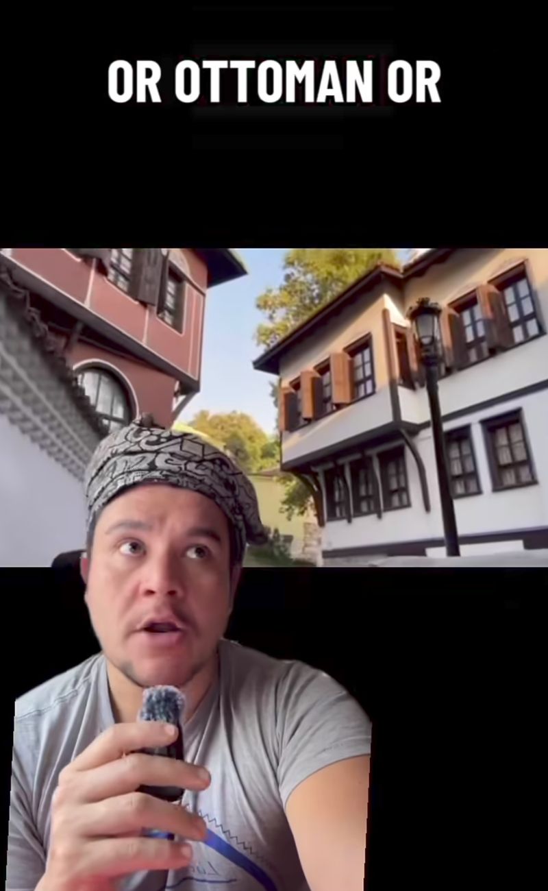 Queste sono le case tipiche della Bulgaria moderna