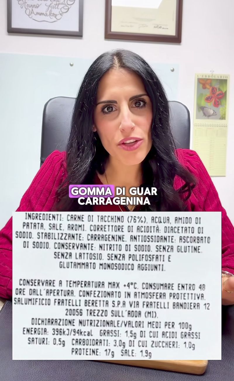 La lista ingredienti della fesa di tacchino confezionata: tanti additivi, che non fanno benissimo alla salute.