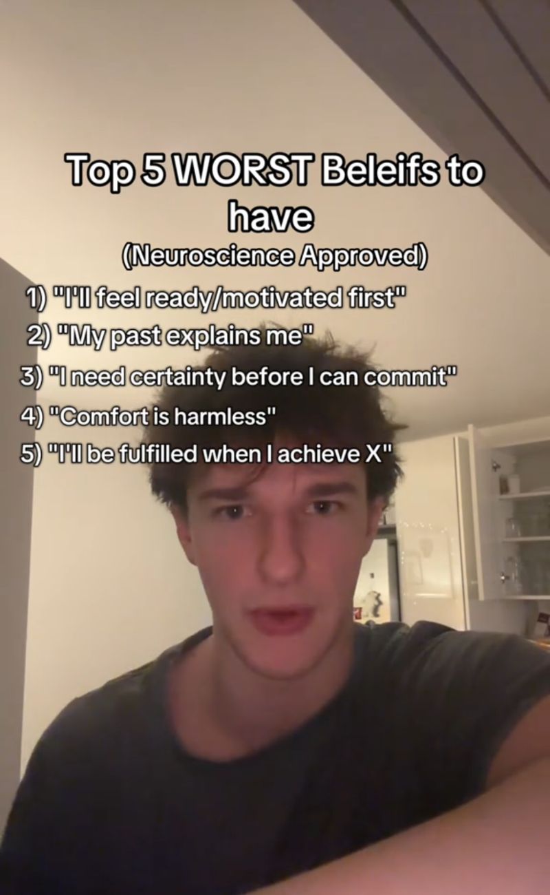 Le 5 frasi dannose da dire a sé stessi, secondo la neuroscienza