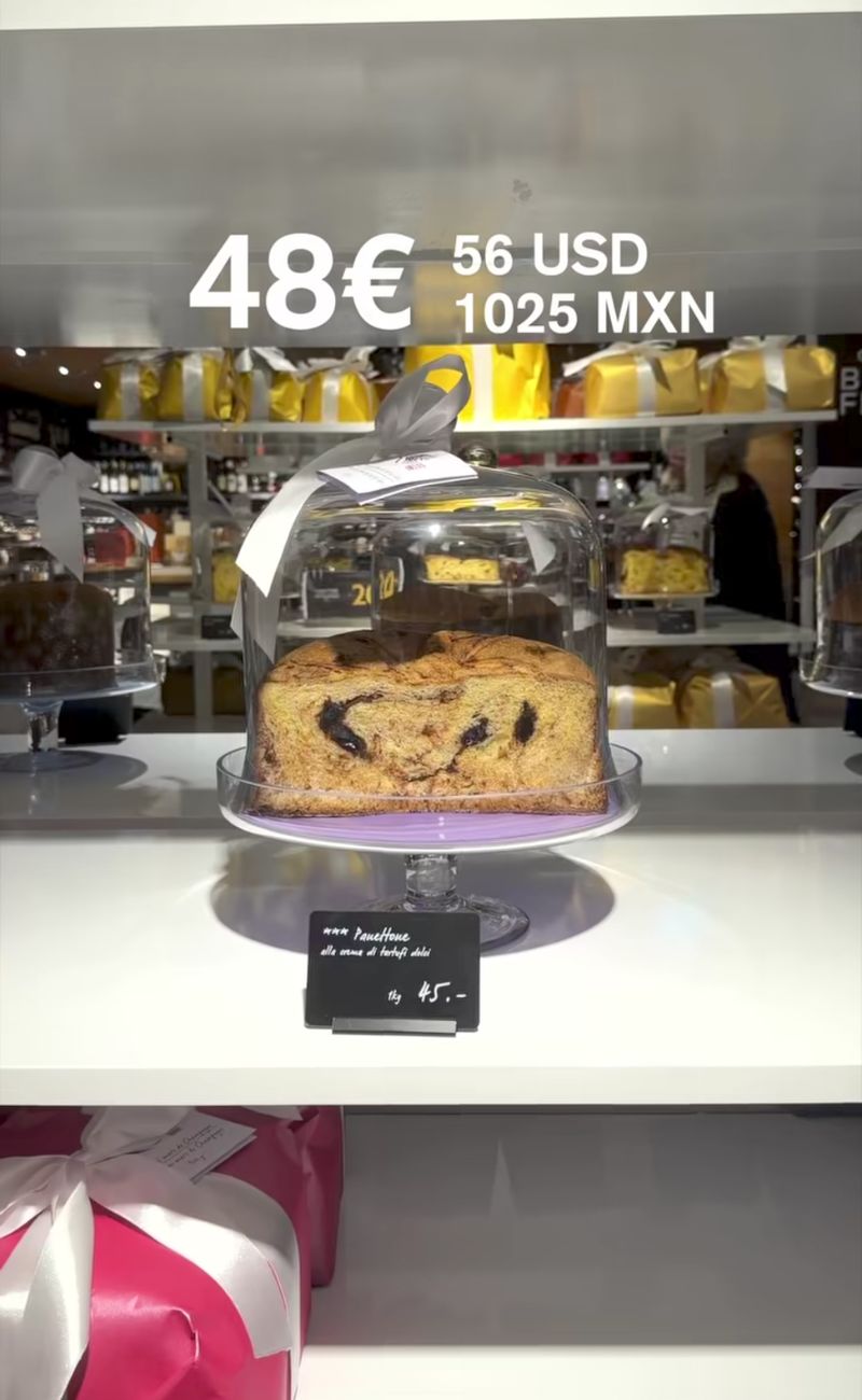 Questo panettone costa 45€ al chilo nel supermercato svizzero visitato dall'utente.