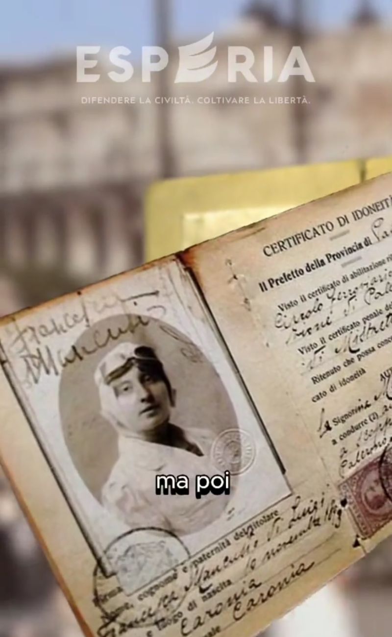 Una patente di inizio '900, di colore bianco o giallino