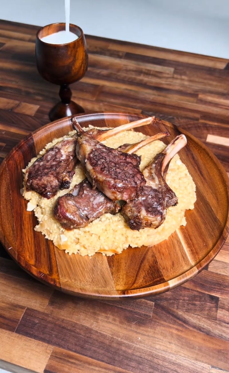 Una riproduzione del piatto preferito di Attila, fatta da Eats History (TikTok)