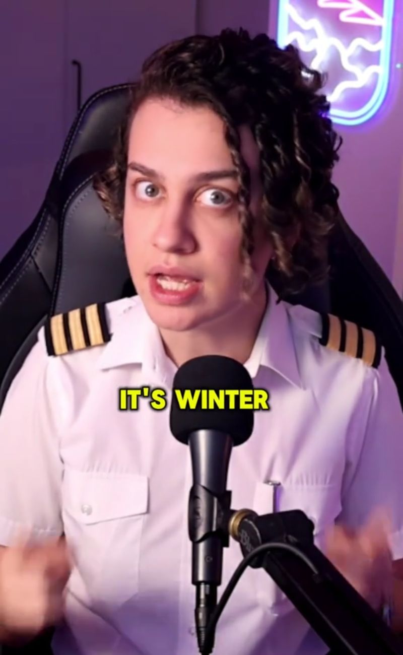 La pilota ha spiegato qual è il momento più pericoloso per viaggiare in aereo