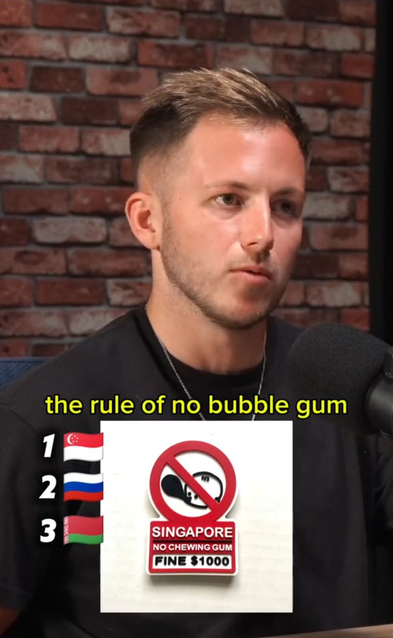 Singapore è, secondo Jaggard, la città più pulita al mondo, anche grazie al divieto assoluto di masticare gomme.