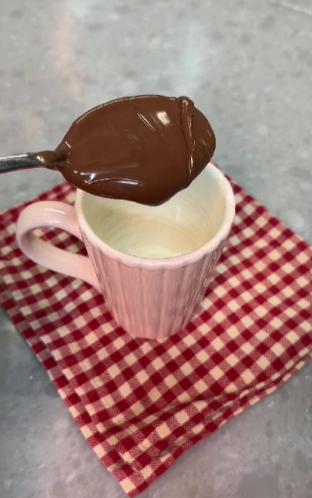 preparazione colazione calda