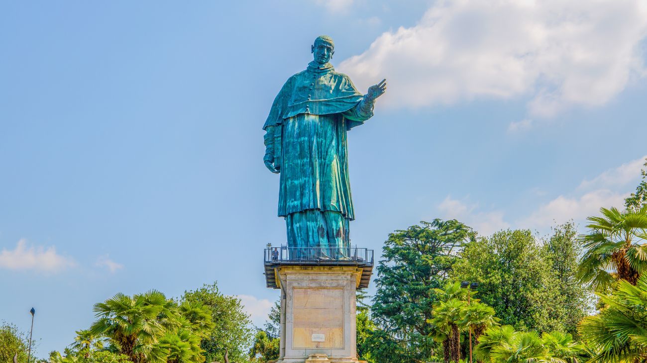 Colosso di San Carlo Borromeo.