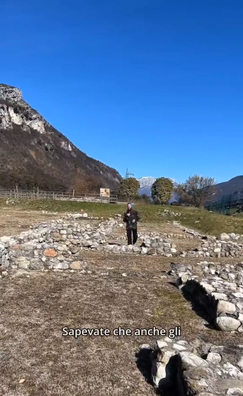 La zona archeologica del Mansio Servasa, simpaticamente ribattezzata "Autogrill dell'Antica Roma".