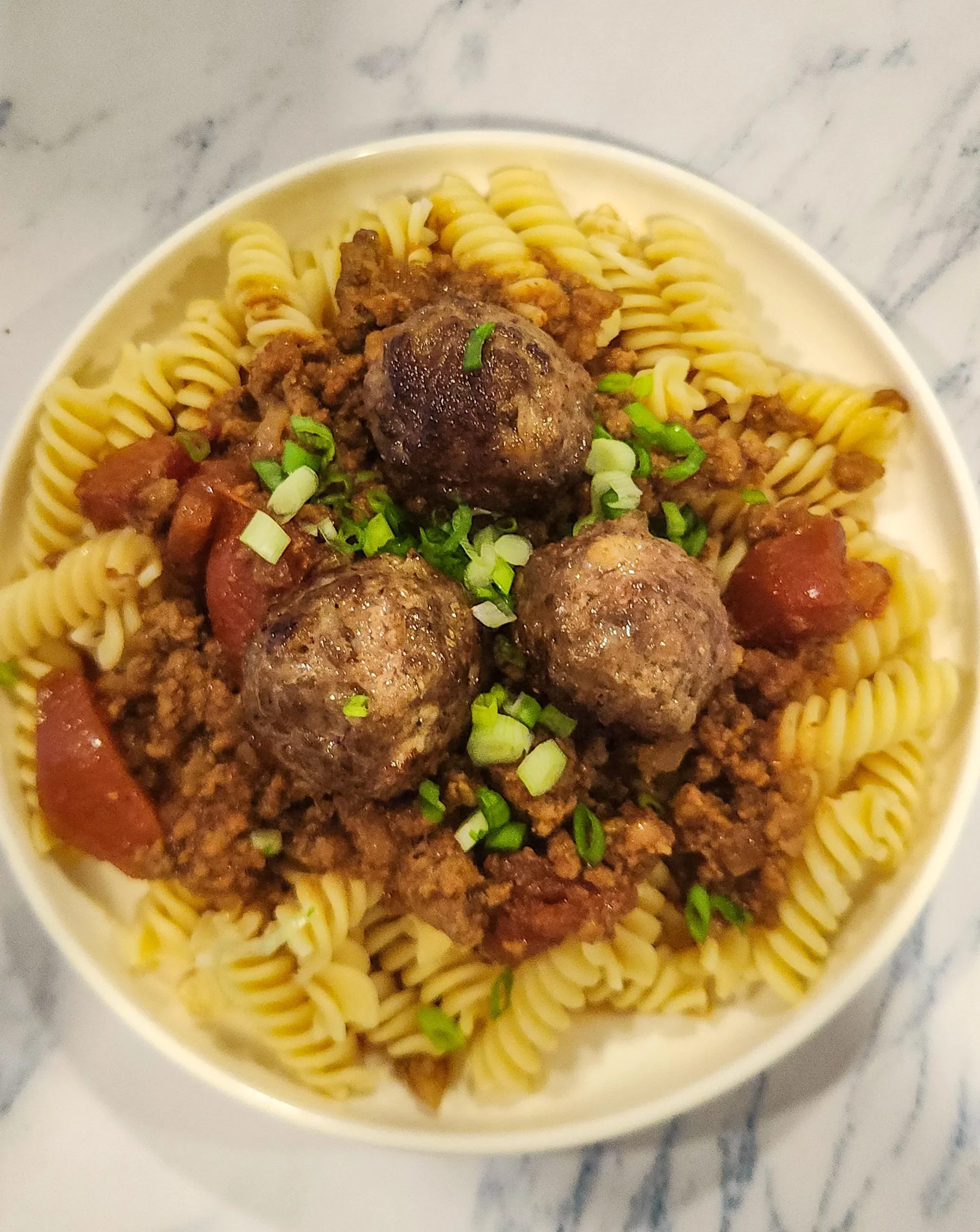 Il vero ragù alla bolognese: la ricetta lenta della nonna emiliana tra storia, scienza e segreti di famiglia