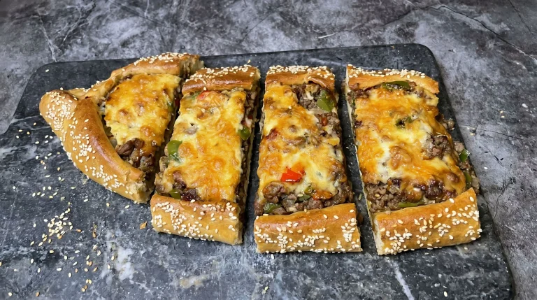 Pide turca fatta in casa: la ricetta originale della barchetta anatolica