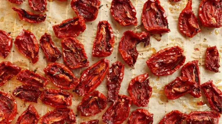 Pomodori secchi in mostra