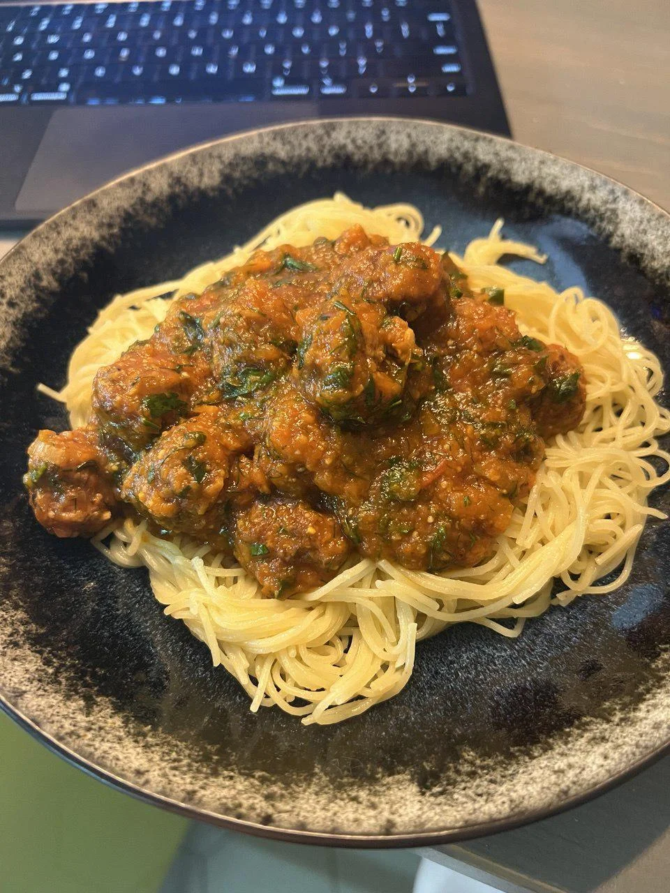 Spaghetti con polpette: il piatto italoamericano che in Italia (quasi) non esiste