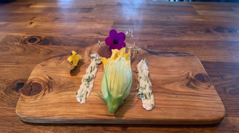 Fiori di zucca ripieni: il tesoro dell'orto che la nonna non buttava mai