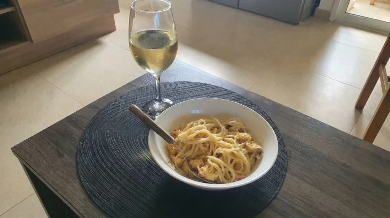La vera carbonara: perché pollo e panna non ci vanno (e cosa dice la scienza)