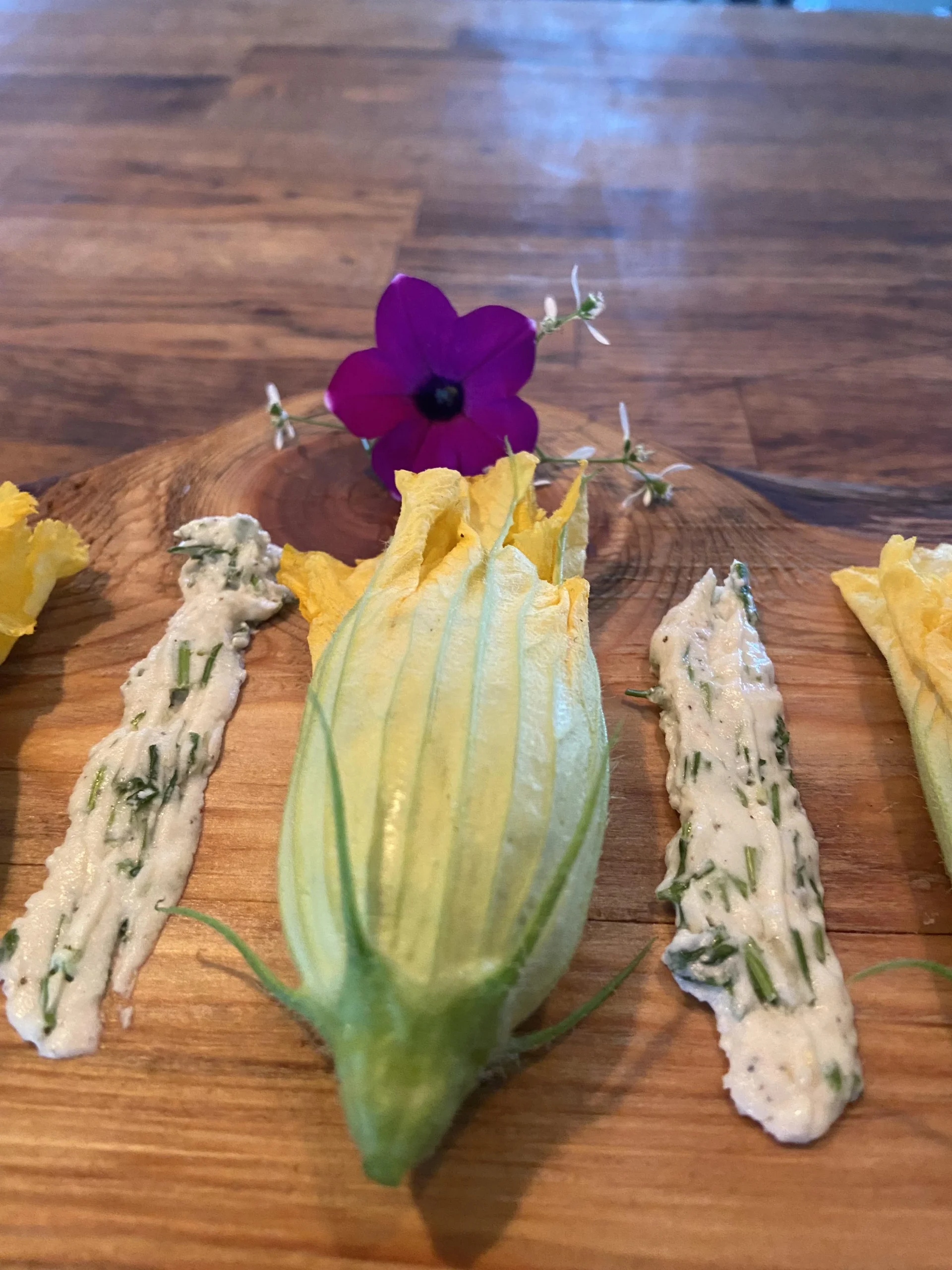Fiori di zucca ripieni: il tesoro dell'orto che la nonna non buttava mai