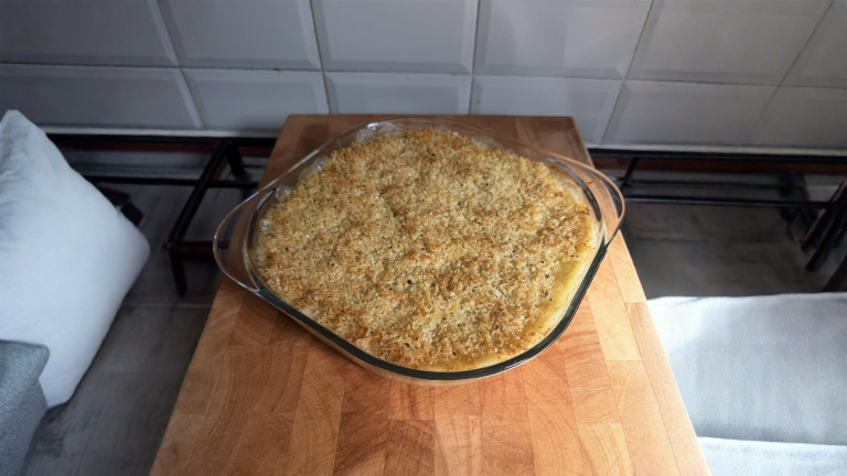 Pasta al forno per tutta la famiglia: una teglia sola divisa in tre zone, dal bebè agli adulti