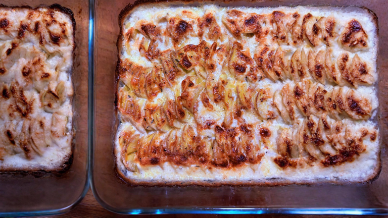 Patate gratinate: sciacquare le fette è l'errore che ti fa scivolare la crema sul fondo