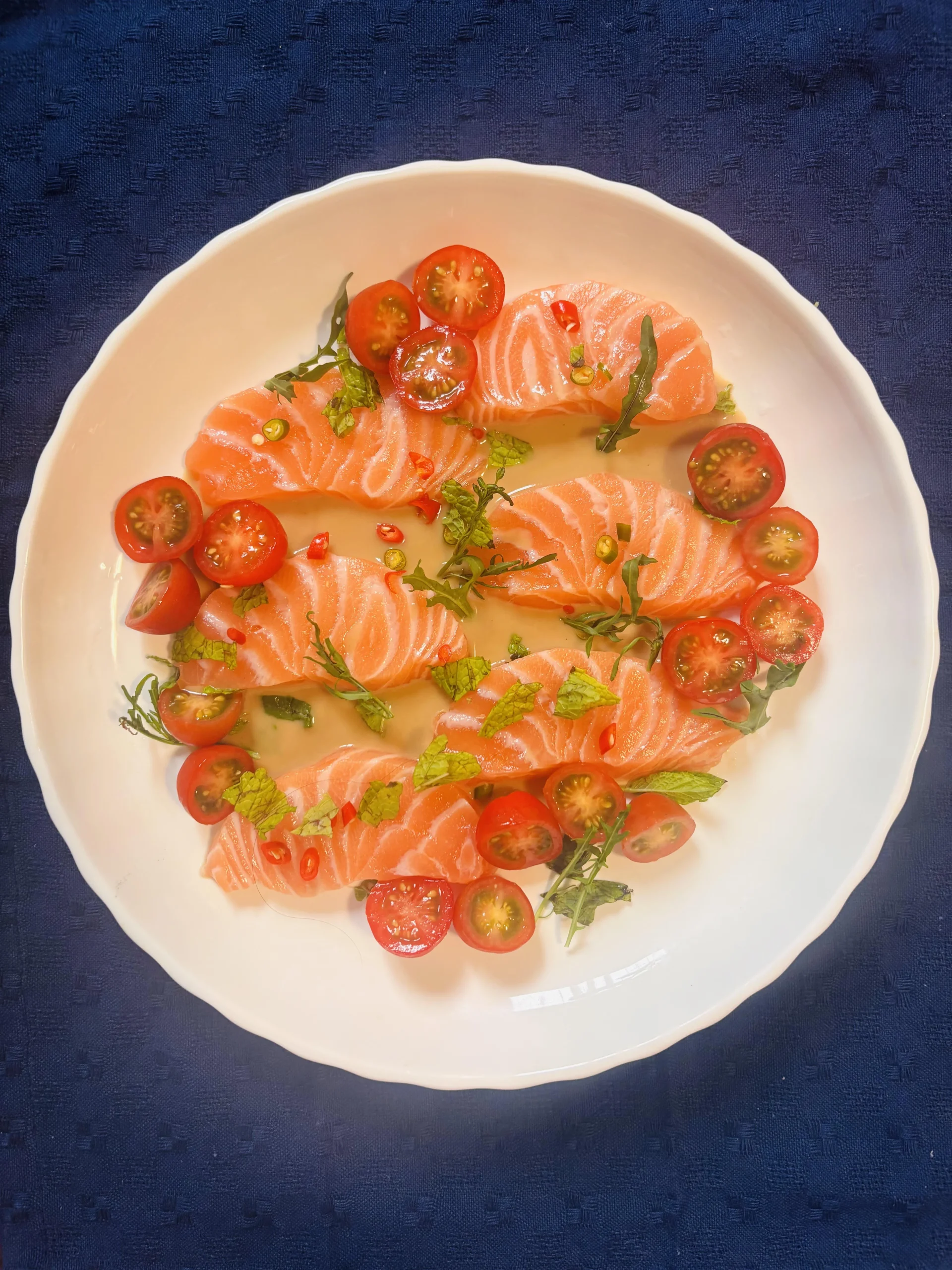 Salmone crudo in casa: perché una notte in freezer non basta e servono 96 ore