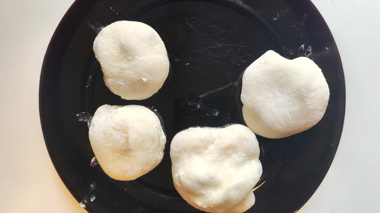 Mochi fatto in casa che si attacca a tutto: non è un errore, è amido puro