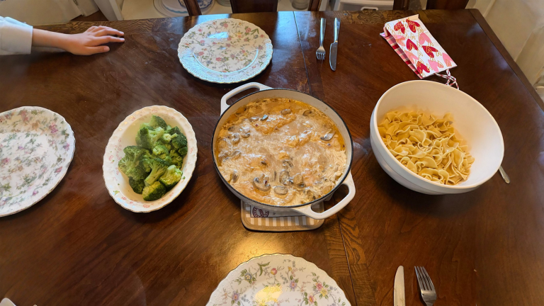 Pollo al Marsala: l'etichetta della bottiglia decide se la salsa sarà perfetta o dolciastra