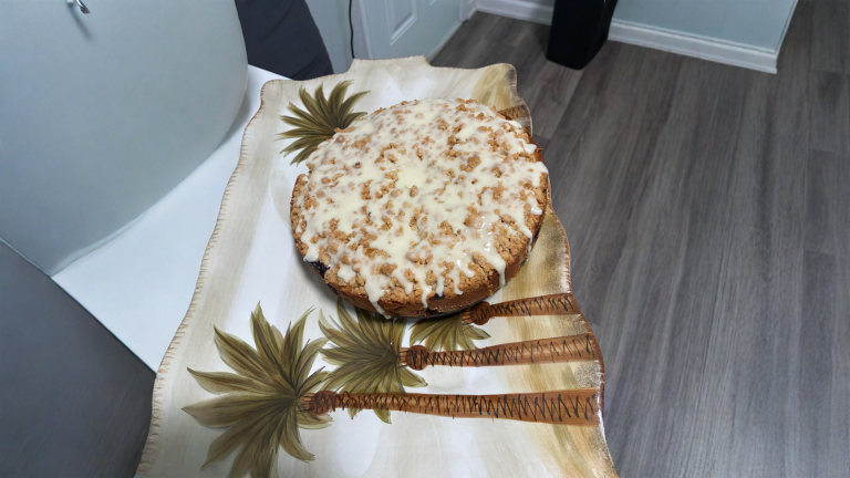 Torta con mirtilli e pesche: perché la frutta affonda sempre sul fondo (e come fermarla)