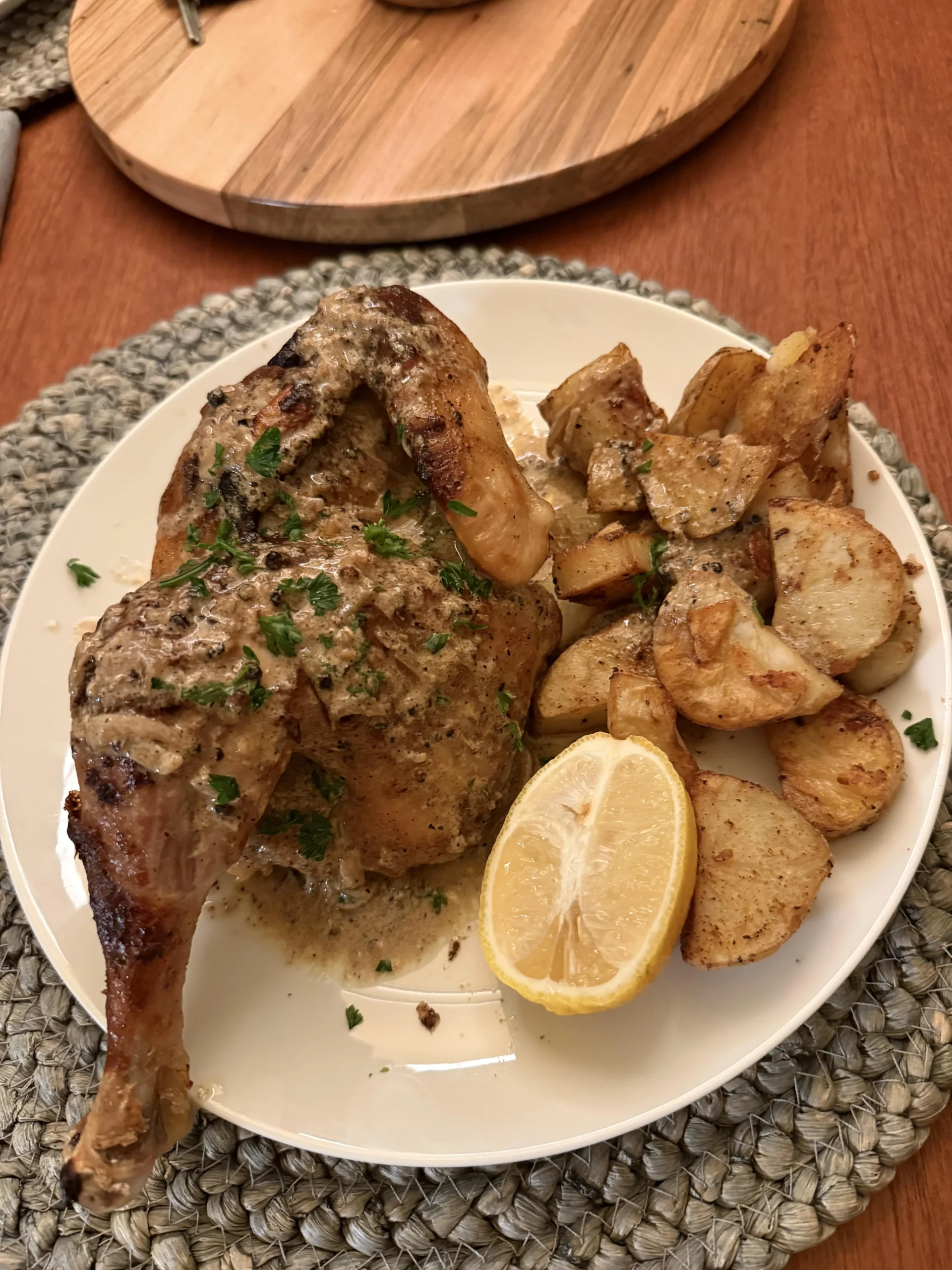 Salsa al pepe amara? La colpa è del pepe macinato fine: la chimica che salva il petto di pollo